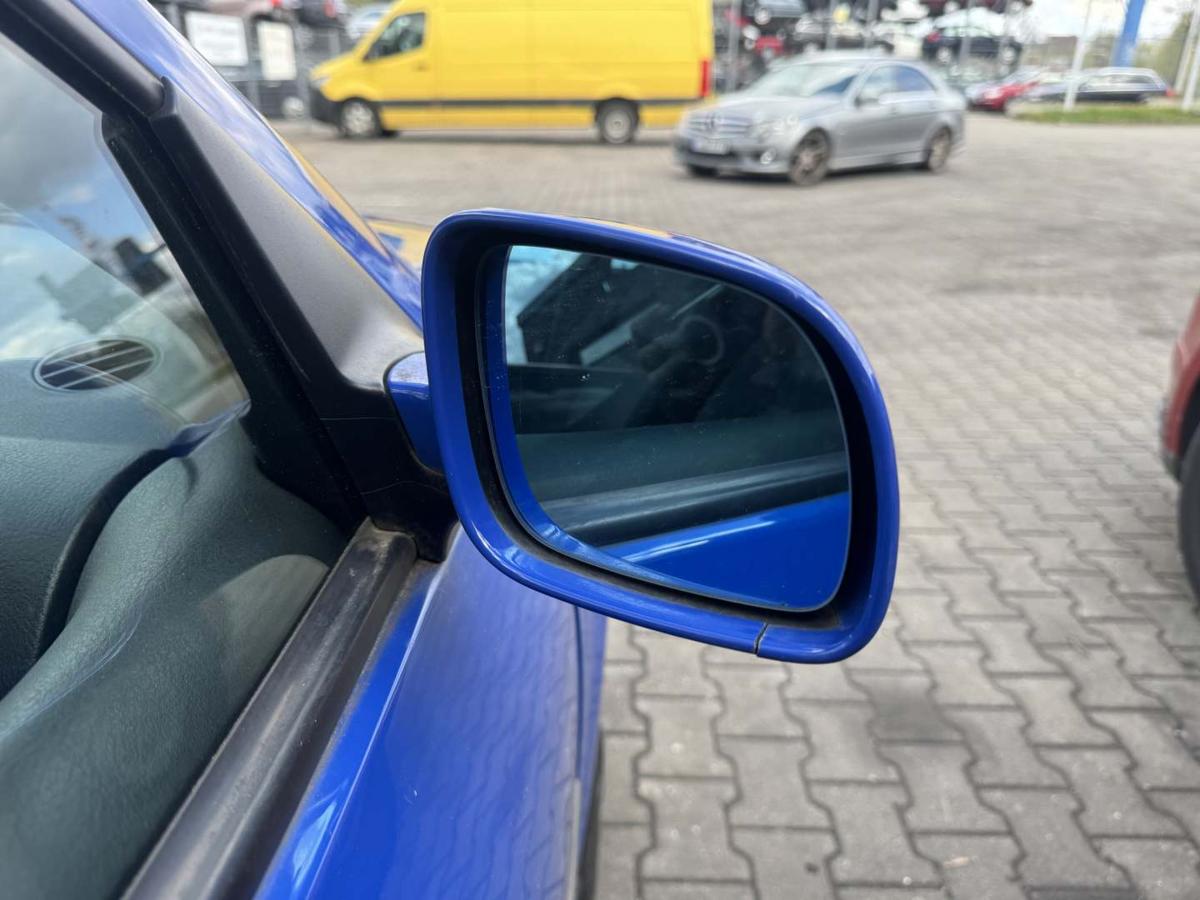 VW Golf 4 original Au&szlig;enspiegel rechts elektrisch verstellbar beheizt LA5C Surfblau Bj.2001